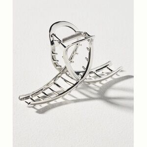 NWOT Anthropologie XL twisted lip hair claw clip